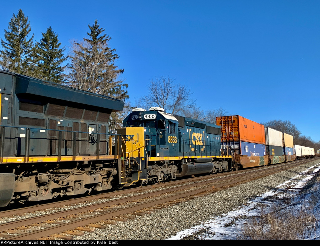 CSX 8833